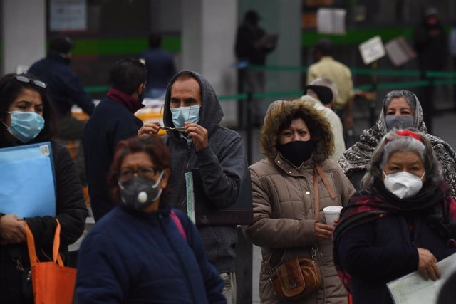 Ciudad de México restringe venta de bebidas alcohólicas ante repunte de covid-19