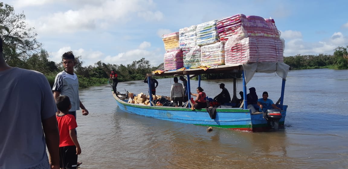 Comunidades empiezan evacuación ante llegada de Huracán IOTA