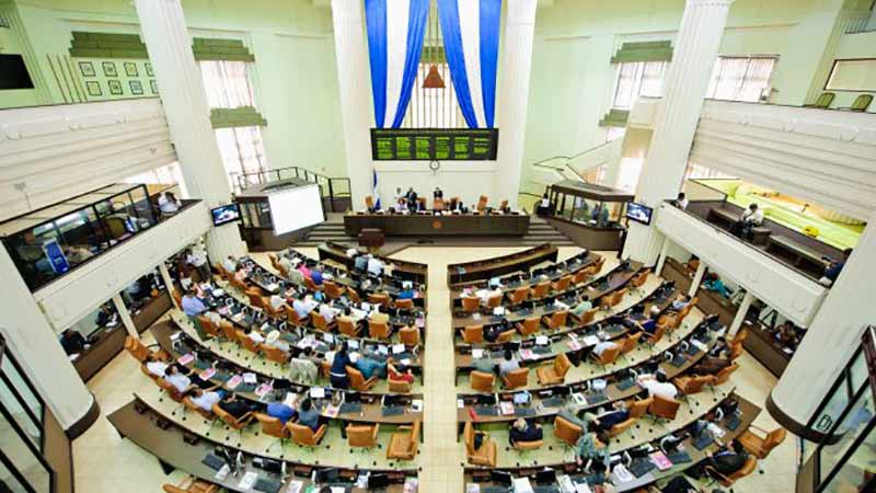 Diputados sandinistas aprueban presupuesto 2020.