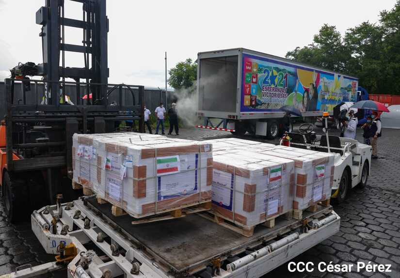 Arriban a Nicaragua 200 mil dosis de la vacuna Coviran