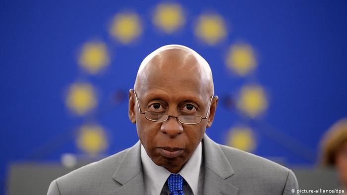 Cubano Opositor Fariñas fue liberado pero se le impidió viajar a Europa