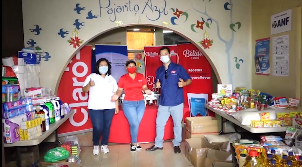 Claro Nicaragua y Betulia Foods se unen por Pajarito Azul