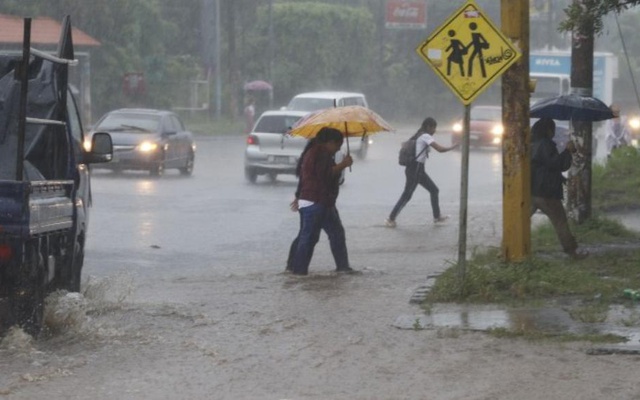 Corrientes del Monzón continuarán ocasionando lluvias con tormentas eléctricas los próximos días