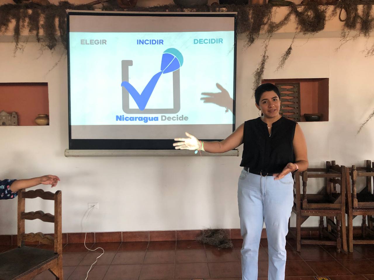 Lanzan iniciativa de consulta ciudadana para evitar "dedazos" en candidaturas