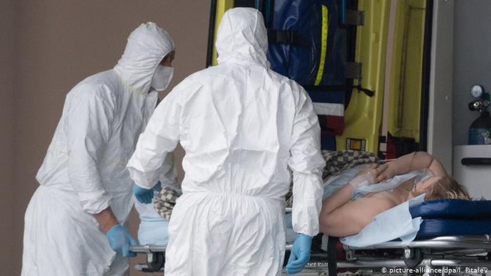 Rusia reporta nuevo record en cifra de muertos por COVID-19