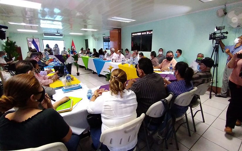 Ajuste salarial podría provocar desempleo en sector privado