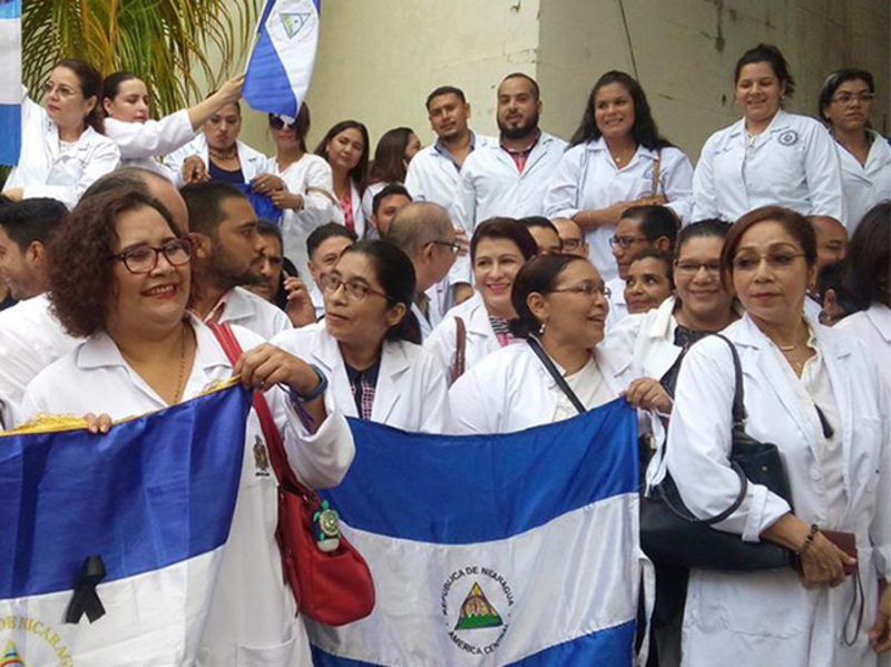 Unidad Médica contabiliza 420 despidos de médicos