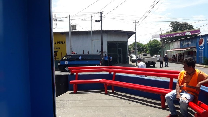 LÍDERES CAMPESINOS FREDDY NAVAS Y KENIA GUTIÉRREZ DENUNCIAN ACOSO POLICIAL.